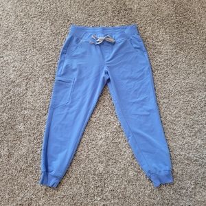 Figs Zamora Scrub Joggers in Medium Petite